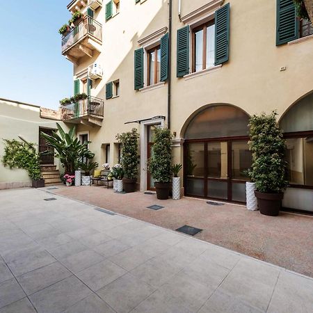 Palazzo Ristori Apartment Verona Exterior photo