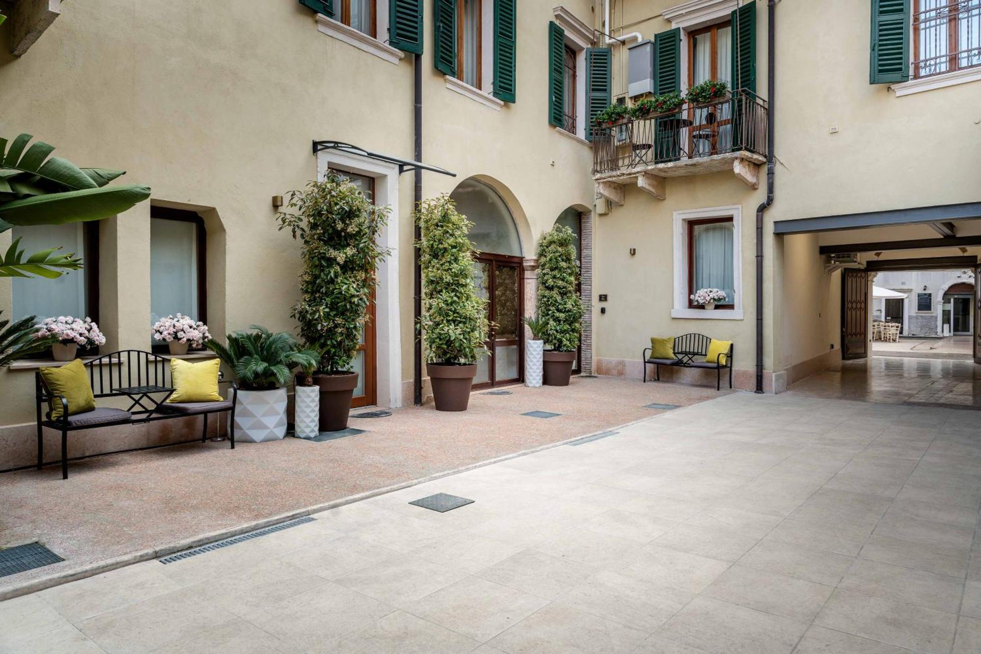 Palazzo Ristori Apartment Verona Exterior photo